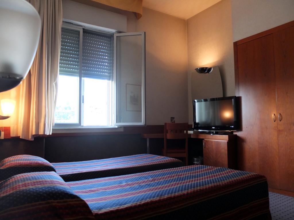 Hotel Catania Ognina Exterior photo
