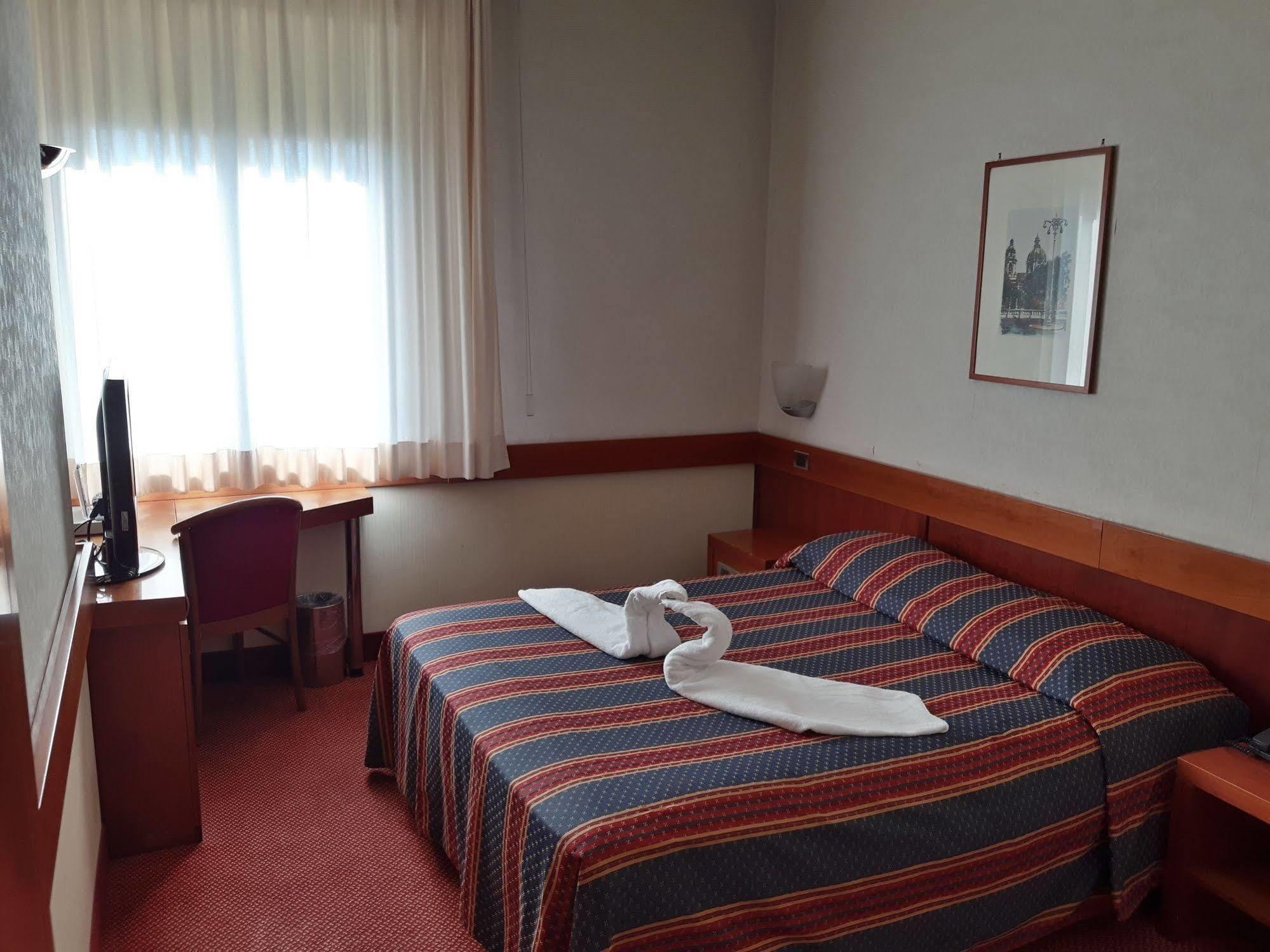 Hotel Catania Ognina Exterior photo